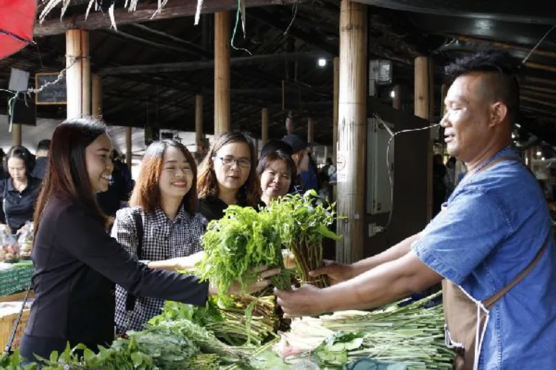 ปฐม ปลุกพลังผู้บริโภคใส่ใจสุขภาพ จัดกิจกรรม “กินผักผลไม้ 400 กรัมต้านโรค ” ครั้งที่ 19 ณ ตลาดสุขใจ