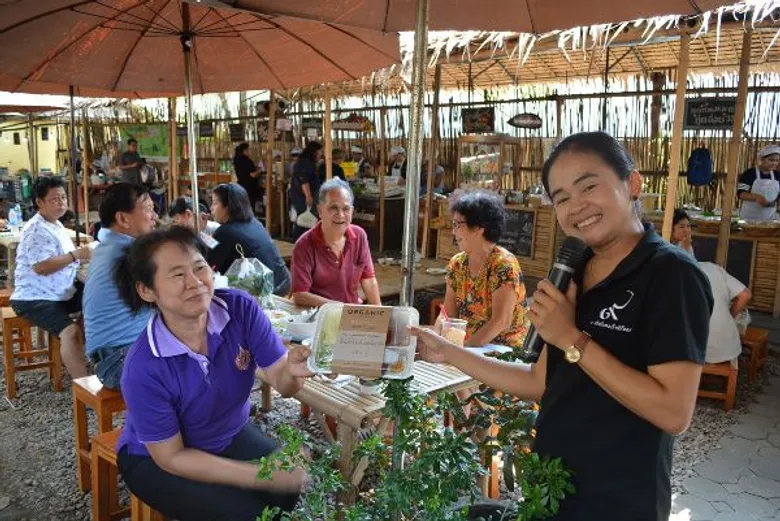 ปฐม ปลุกพลังผู้บริโภคใส่ใจสุขภาพ จัดกิจกรรม “กินผักผลไม้ 400 กรัมต้านโรค ” ครั้งที่ 19 ณ ตลาดสุขใจ