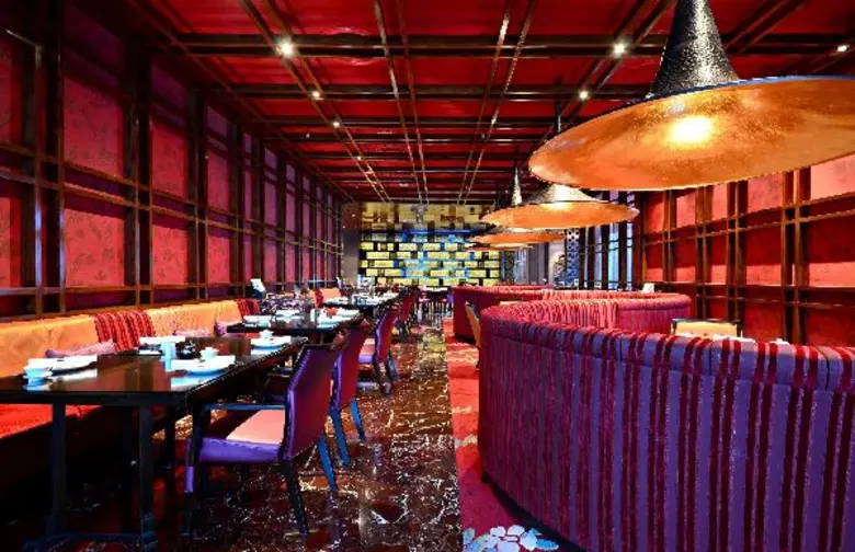 ห้องอาหารจีน เฟย ยา ณ โรงแรมเรเนซองส์ กรุงเทพฯ ราชป...