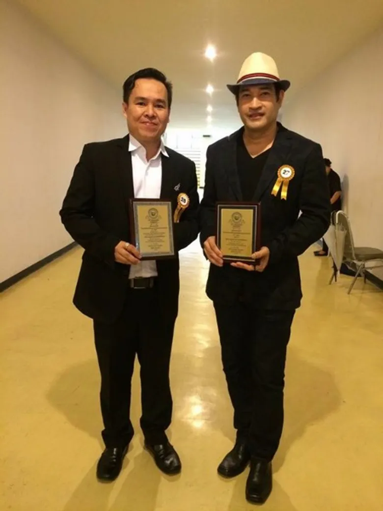 SPU : ครูโอม PA. ม.ศรีปทุม รับรางวัล “ครูดีเด่น” บุคคลต้นแบบ โครงการ”ร้อยมือล้านใจ”