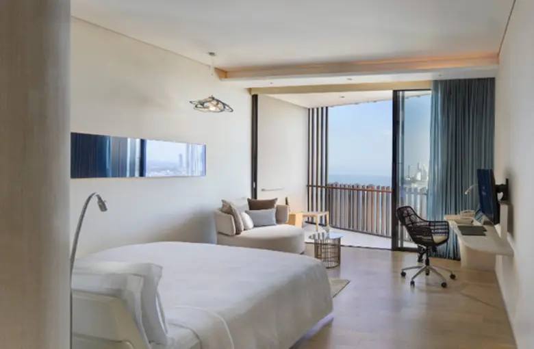 Room, Breakfast & Dinner Package at Hilton Pattaya