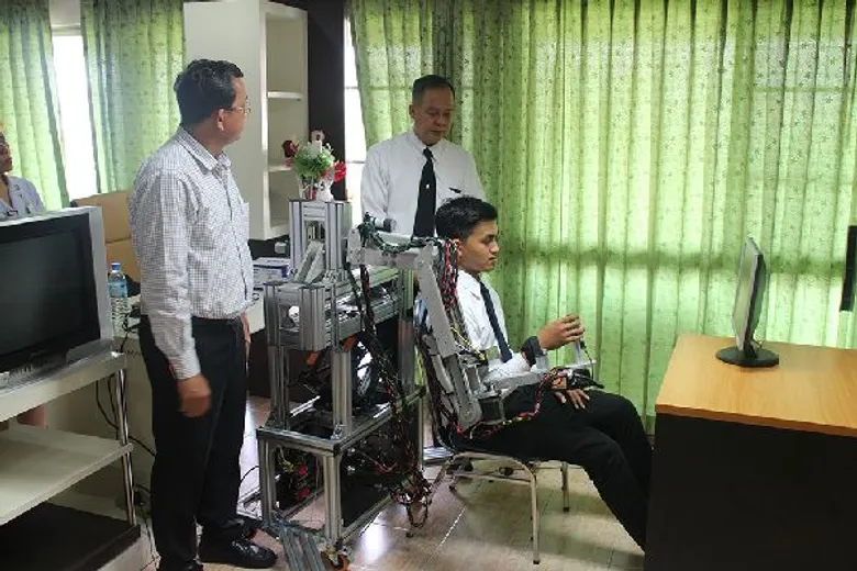 ผลงานทางการแพทย์ หุ่นยนต์ฟื้นฟูสมรรถภาพสำหรับโรคหลอดเลือด