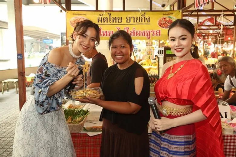 MBK Center ร่วมกับ TALAD Design จัดงาน “Thai Taste Mingle ของกินริมน้ำ” ชวน “กรีน-อัษฎาพร สิริวัฒน์ธนกุล” มาชิมของอร่อยย้อนรอยวิถีชีวิตริมน้ำ