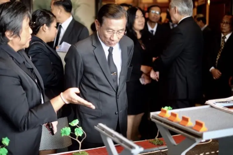 รัฐมนตรีไทย-มาเลย์-อินโด แถลงผลประชุมสภาไตรภาคียางพารา เตรียมร่วมมือพัฒนาการวิจัยและอุตสาหกรรมยาง เน้นนำยางธรรมชาติไปใช้ประโยชน์ในรูปแบบต่างๆ ตั้งเป้าพัฒนายางพาราให้ยั่งยืนและมั่นคง
