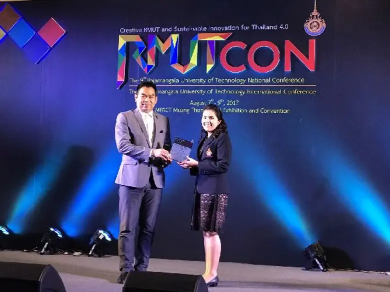 นักวิจัย มทร.ธัญบุรี เจ๋ง คิดแผ่นฟิล์มสมุนไพรพญายอคนแรก รักษาแผลในช่องปาก ผู้ป่วยโรคมะเร็ง