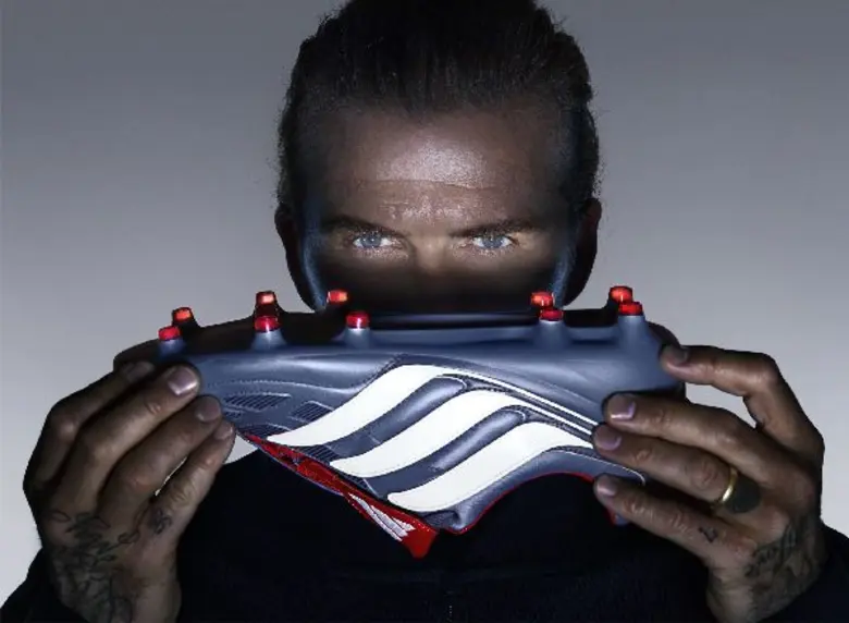 กำเนิดใหม่เจ้าแห่งตำนาน !! เดวิด เบ็คแฮม และ ซีเนดีน ซีดาน เปิดตัวสตั๊ดใหม่ adidas Predator Precision