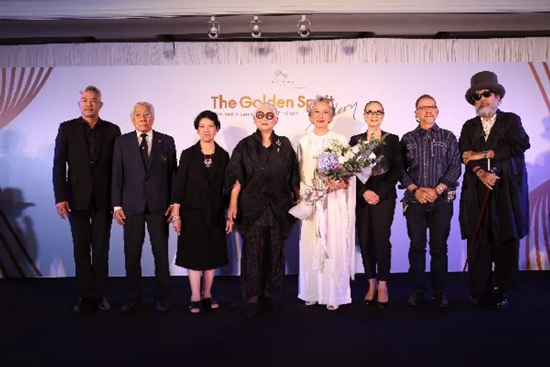 8 เซเลบริตี้วัยเก๋าระดับไอคอน ตบเท้าถ่ายทอดพลังชีวิตสูงวัย ผ่านแคมเปญ “The Golden Spirit Gallery” The Best 8 Senior Icons of Thailand พ่วงกิจกรรมประกวดภาพถ่ายบันดาลใจ ชิงรางวัลกว่า 300,000 บาท
