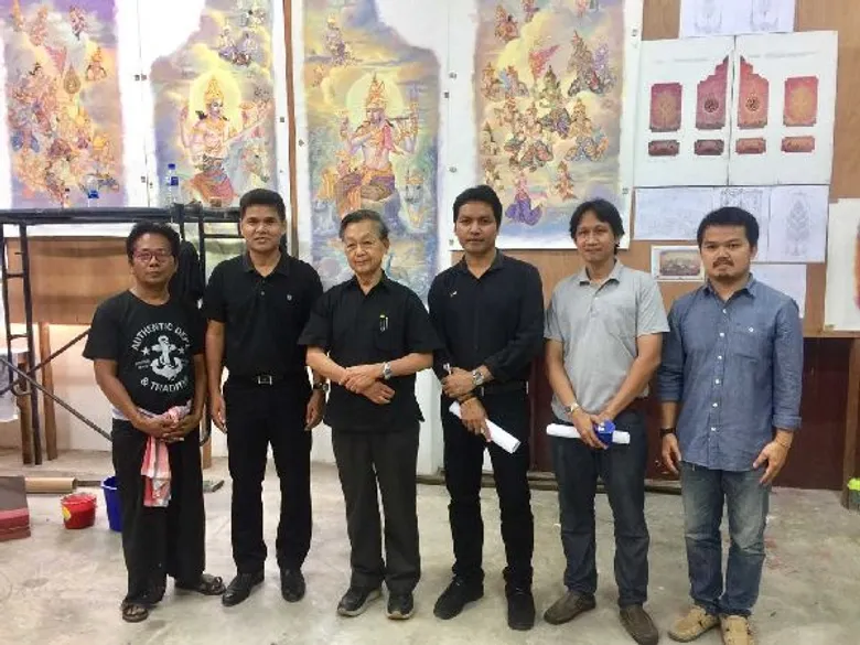 อาจารย์ มทร.ธัญบุรี จิตรกรอาสา ฉากบังเพลิงประกอบพระเมรุมาศ