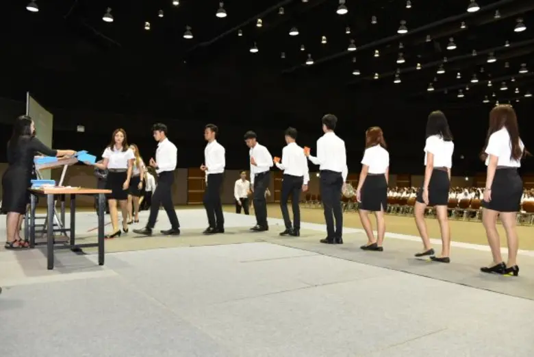 ม.อ.ตรัง ฝึกซ้อมย่อย เข้ารับพระราชทานปริญญาบัตร ประจำปีการศึกษา 2559