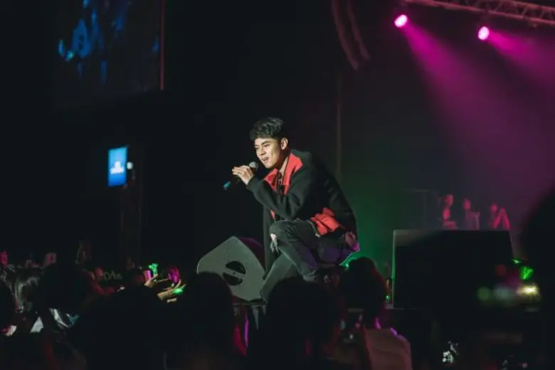 แดน – โต๋ นำทีมศิลปินสุดป็อป ตบเท้าเสิร์ฟความสนุกข้ามวัน ใน “CHABAA Present G Day Music Festival”
