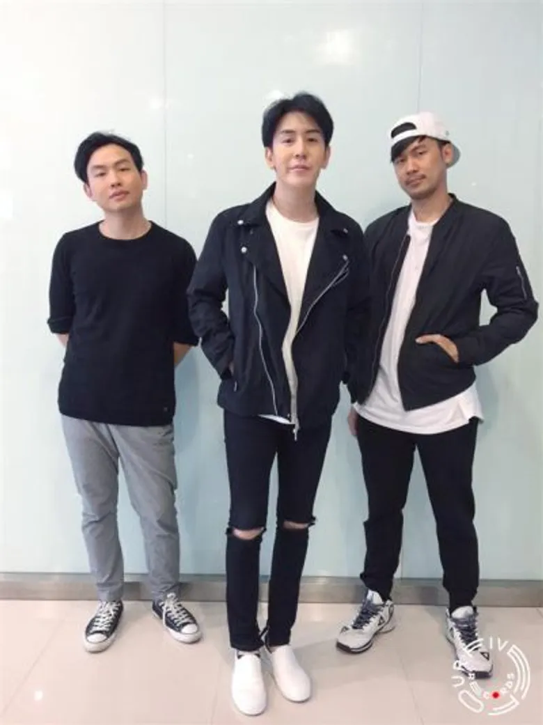 “HOMeRUN” ความแตกต่างทาง “ดนตรี” ที่ลงตัว “ยิ้มทั้งน้ำตา” เรื่องจริงจากชีวิต “ปอ นักร้องนำ”