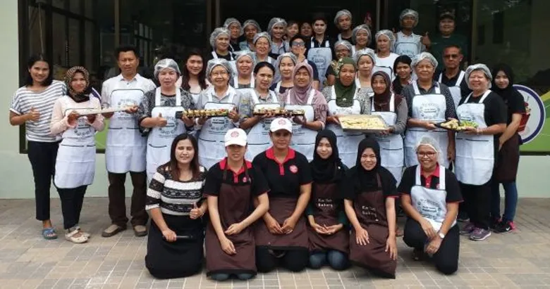 มรภ.สงขลา ดึงองค์ความรู้งานวิจัยอบรมโรตี-ซาลาเปา ปั้นผู้ประกอบการใหม่