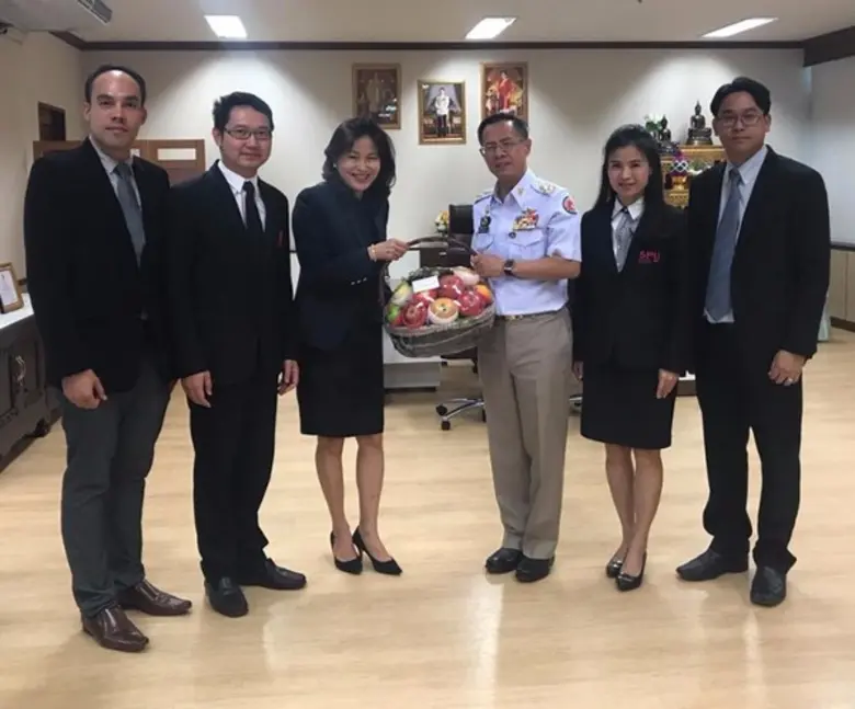 ผู้ช่วยศาสตราจารย์ ดร.จรรยา พุคยาภรณ์ รองอธิการบดี ...