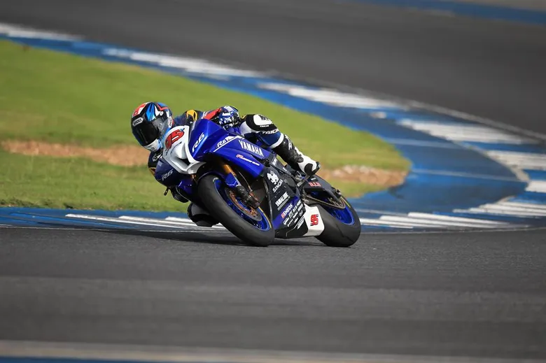 ขุนพลนักบิด YAMAHA RIDERS’ CLUB RACING TEAM สุดแกร่ง หวดคันเร่งรถแข่ง R-Series ผงาดยืนโพเดี้ยม พร้อมการันตี แชมป์ประเทศไทย ศึก ALL THAILAND SUPERBIKES CHAMPIONSHIP 2017 สนามที่ 9