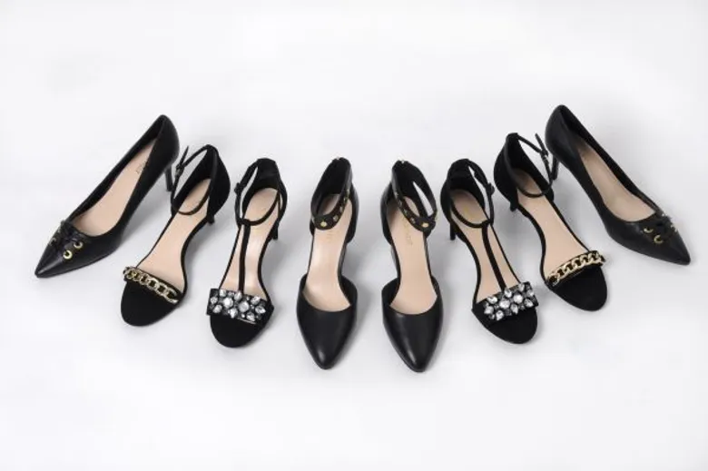สวยได้อีก กับแฟชั่นสีดำ จาก Karen Millen, Nine West, EQIQ