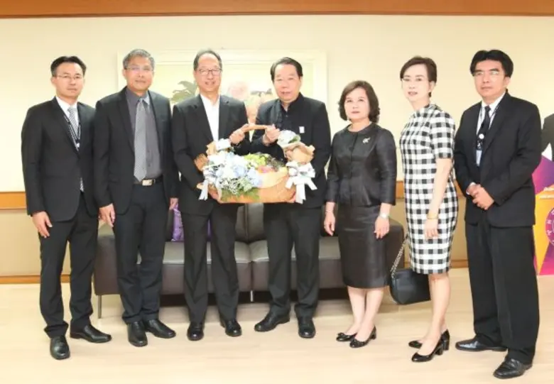 นายมงคล ลีลาธรรม กรรมการผู้จัดการ ธนาคารพัฒนาวิสาหก...