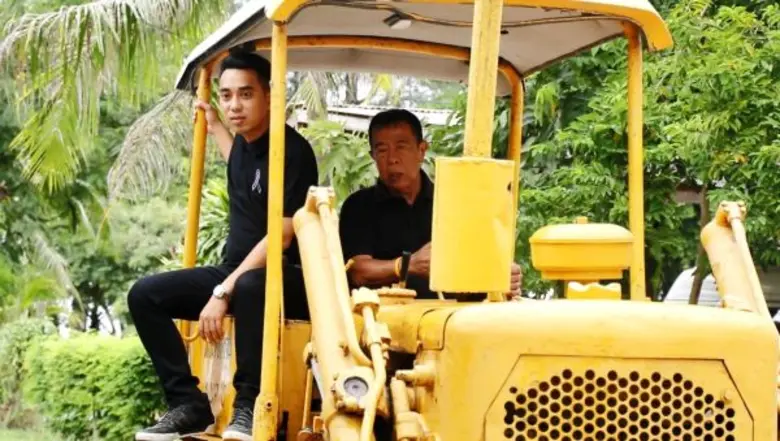 รายการสารคดี “ตามรอยก้าวพระบาท ในหลวงรัชกาลที่ ๙” “เอก นนทกฤษ” พาย้อนปฐมบทแห่งโครงการพระราชดำริ ณ ห้วยมงคล