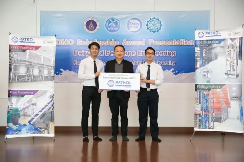 นายแสงชัย โชติช่วงชัชวาล ประธานคณะเจ้าหน้...