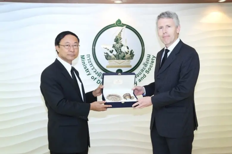 ดร.พิเชฐ ดุรงคเวโรจน์ รัฐมนตรีว่าการกระทร...
