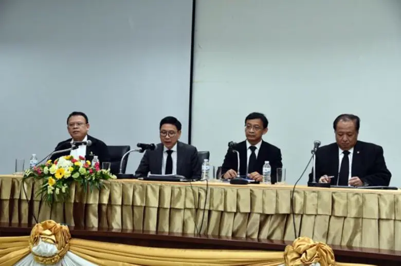 นายกุลิศ สมบัติศิริ อธิบดีกรมศุลกากร เป็น...