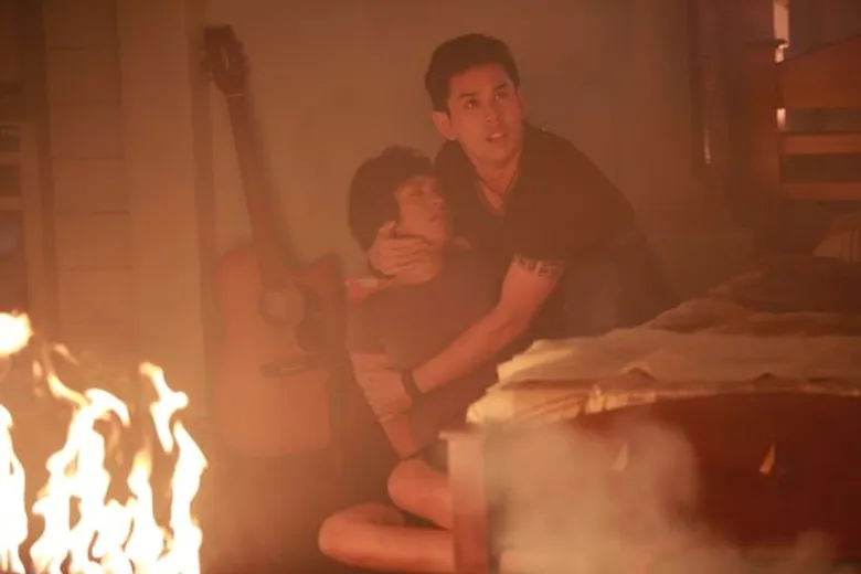 อั๋น-ชยพล ฮีโร่ขี่ม้าขาว ช่วย ฟิล์ม ฉัตรดาว กลางกองเพลิงในละคร “ลูกหลง”