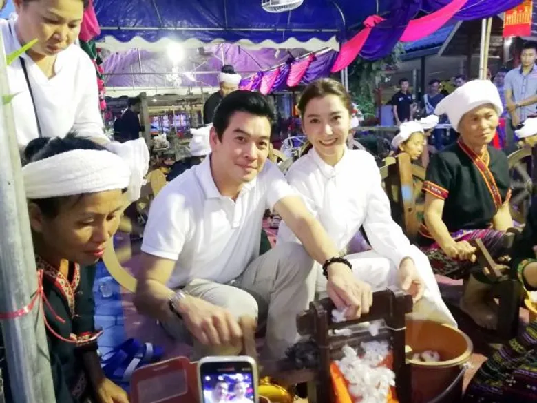 “ชาคริต-ไอซ์” นำทัพดาราทำบุญจุลกฐิน ถวายแด่ “ในหลวง รัชกาลที่ 9