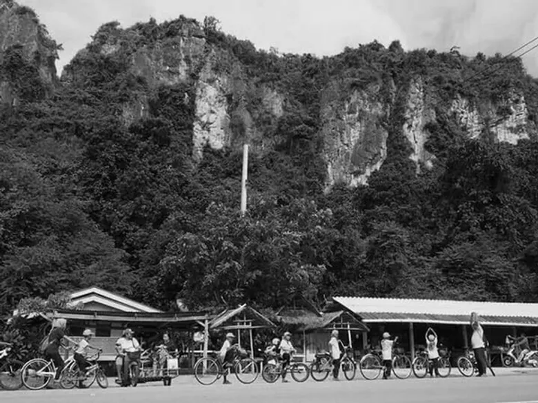 กลุ่มกะตอย รัก (ษ์) สามร้อยยอด จับมือชุมชน – Bike Finder – ทุกภาคส่วน ก้าวตามรอยพ่อ จัด จากภูผาสู่มหานที ปราณบุรี สามร้อยยอด ๑๑- ๑๒ พ.ย. นี้ ที่ หาดสามร้อยยอด จ. ประจวบคีรีขันธ์