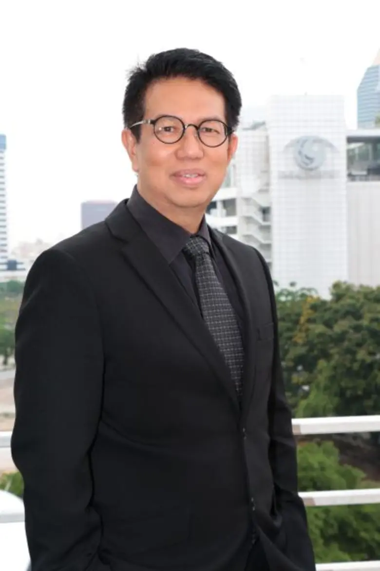 ด้วยสำนึกในพระมหากรุณาธิคุณพระบาทสมเด็จพร...