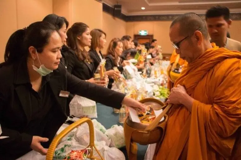 โรงแรมโกลเด้น ทิวลิป ซอฟเฟอริน กรุงเทพ จั...