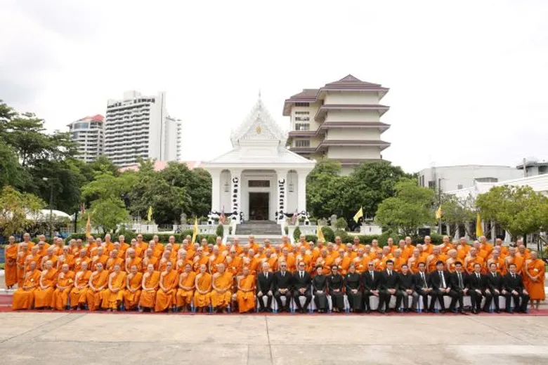 กลุ่มธุรกิจการเงินเกียรตินาคินภัทร จัดบรรพชาอุปสมบทหมู่ ถวายเป็นพระราชกุศลแด่พระบาทสมเด็จพระปรมินทรมหาภูมิพลอดุลยเดช บรมนาถบพิตร