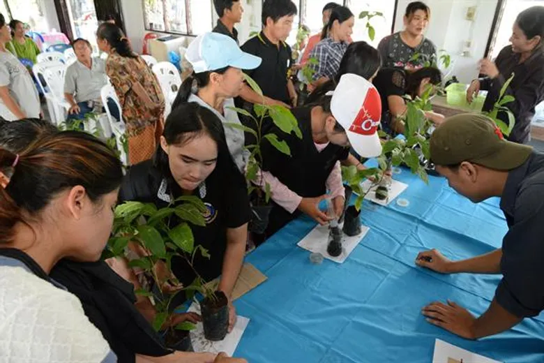 ไทยประกันชีวิตและมหาวิทยาลัยแม่โจ้ ผนึกความร่วมมือ จัดโครงการนำร่อง “ปลูกป่าช่วยรัฐ ปลูกเห็ดช่วยชุมชน” มุ่งส่งเสริมคุณภาพชีวิต ตามแนวเศรษฐกิจพอเพียง