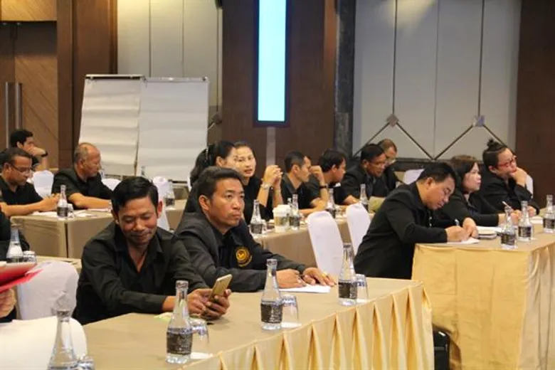 กยท. ร่วมกับ ธ.ก.ส. จัดสัมมนาการพัฒนาด้านธุรกิจ และเทคโนโลยีสำหรับสถาบันเกษตรกรและผู้ประกอบกิจการ กลุ่มผลิตภัณฑ์ยางพารา