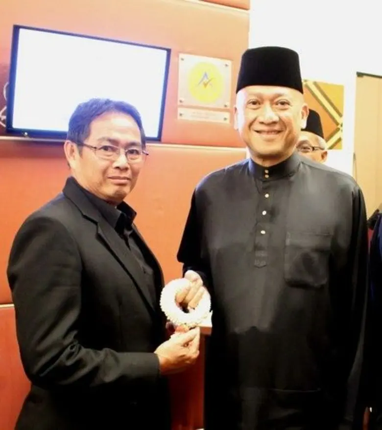 นายมนูญ วุฒิ ผู้จัดการทั่วไปโรงแรมเซ็นทาร...