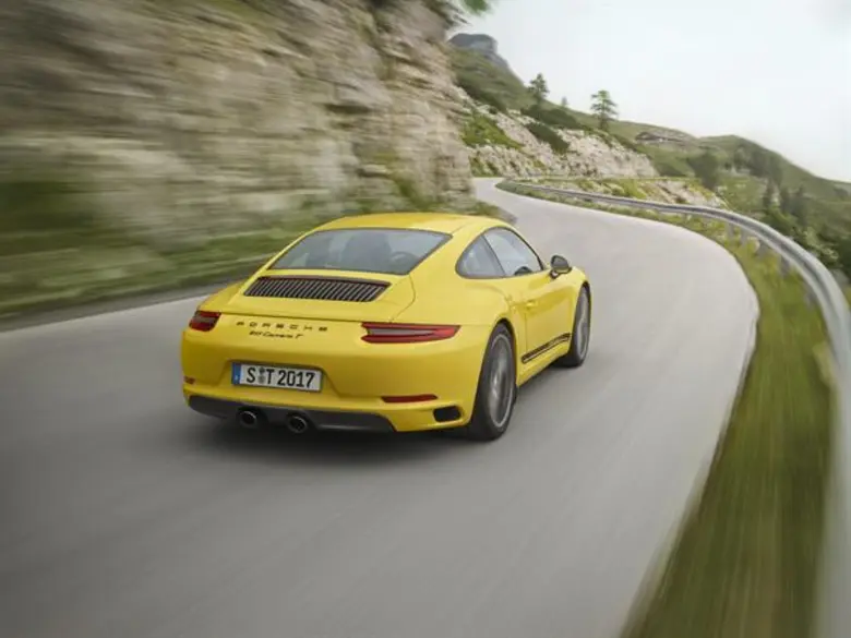 การมาถึงของ 911 คาร์เรร่า ที (911 Carrera...