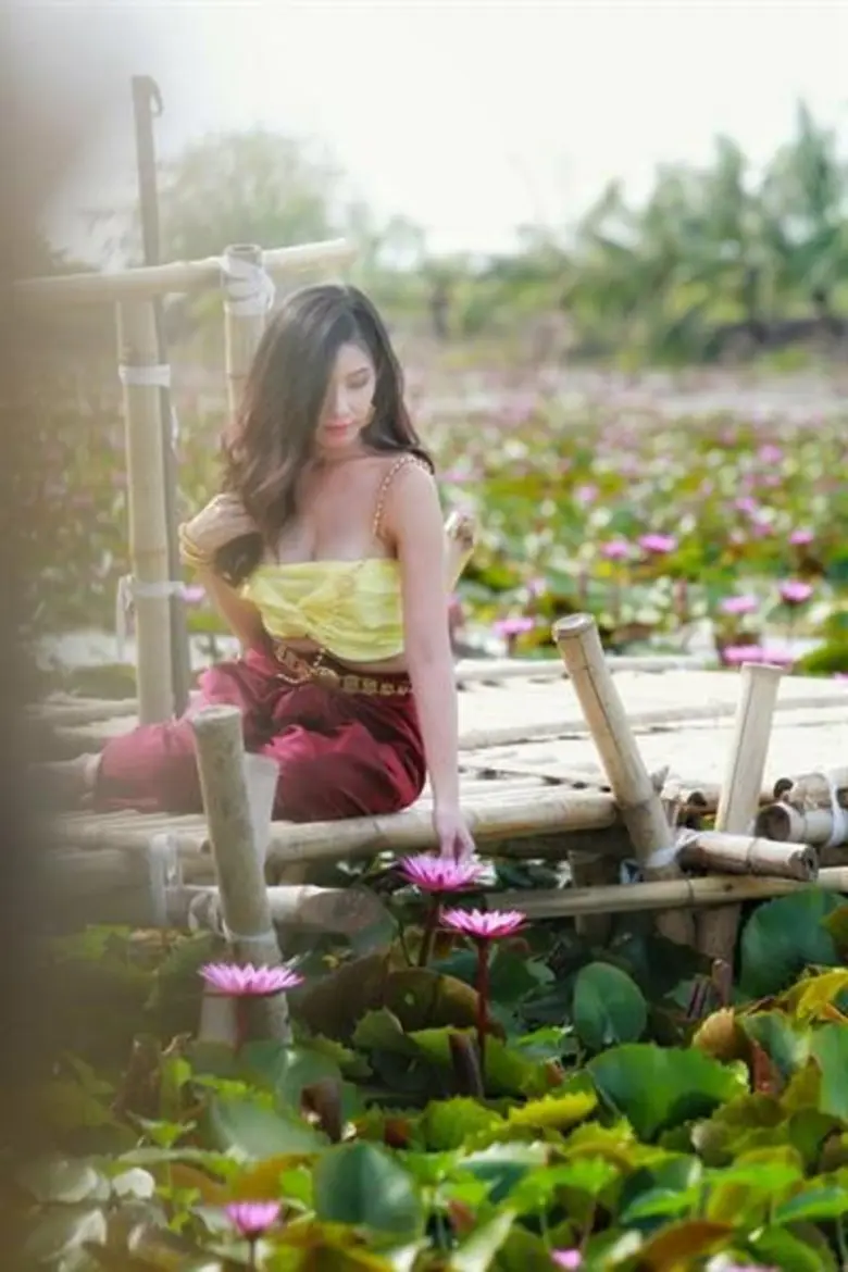 งาน “ลอยกระทงชมบัว ตลาดน้ำทุ่งบัวแดง ณ บางเลน” วันศุกร์ที่ 3 พฤศจิกายน 2560 เวลา 09.00 - 22.00 น. ณ ตลาดน้ำทุงบัวแดง อ.บางเลน จ.นครปฐม