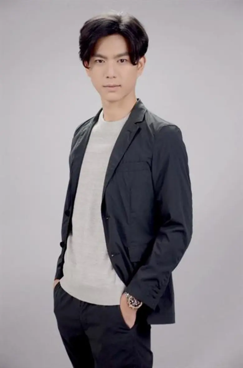 เป็นพระเอกน้องใหม่ที่น่าจับตามองอีกคนสำหร...