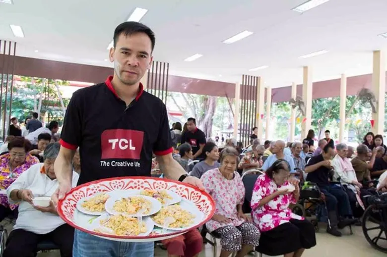 TCL Thailand อิ่มใจกับแคมเปญเพื่อสังคมไทย “TCL BIG SHARE Season 2” ร่วมส่งมอบความสุขและสร้างรอยยิ้ม สู่บ้านพักผู้สูงอายุ รวม 5 แห่ง