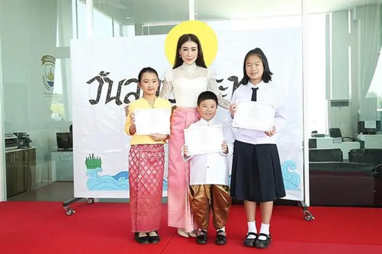 โรงเรียนสาธิตกรุงเทพธนบุรี จัดกิจกรรมวันลอยกระทง