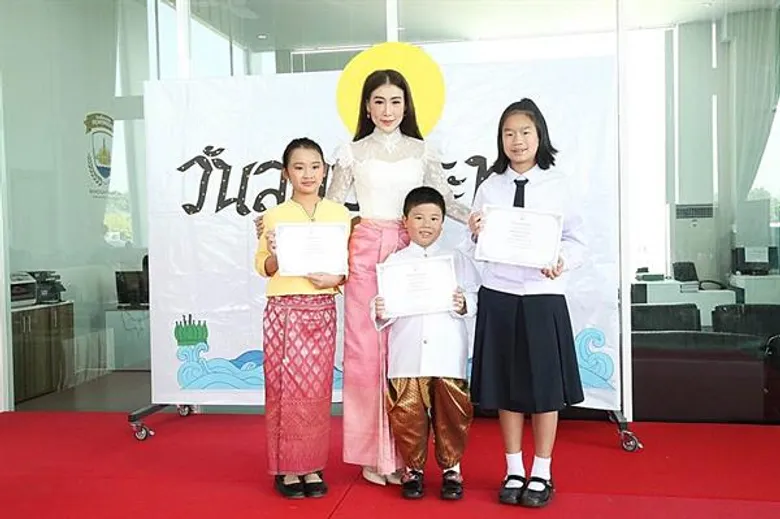 โรงเรียนสาธิตกรุงเทพธนบุรี จัดกิจกรรมวันลอยกระทง
