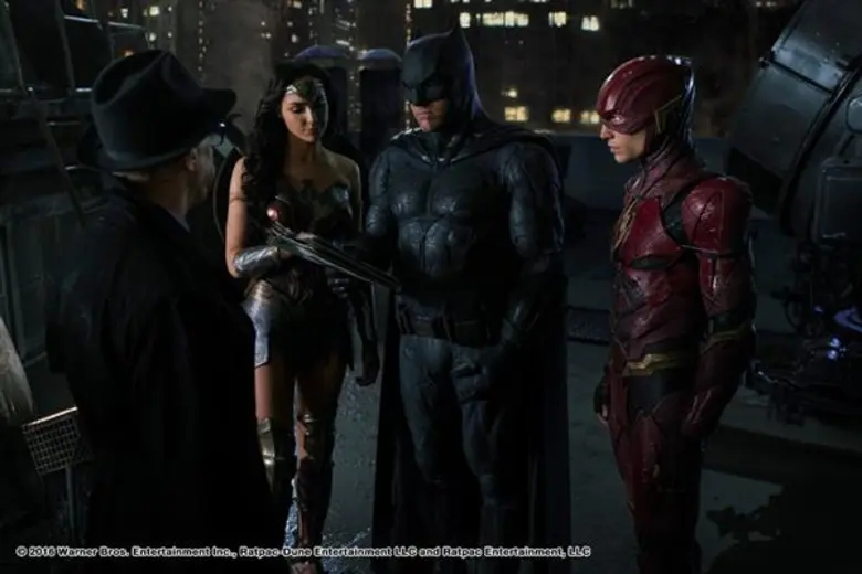 Movie Guide: ผนึกพลังเหล่าฮีโร่ผดุงความยุติธรรมใน "Justice League - จัสติซ ลีก" พร้อมรวมทีม 16 พฤศจิกายน ในโรงภาพยนตร์