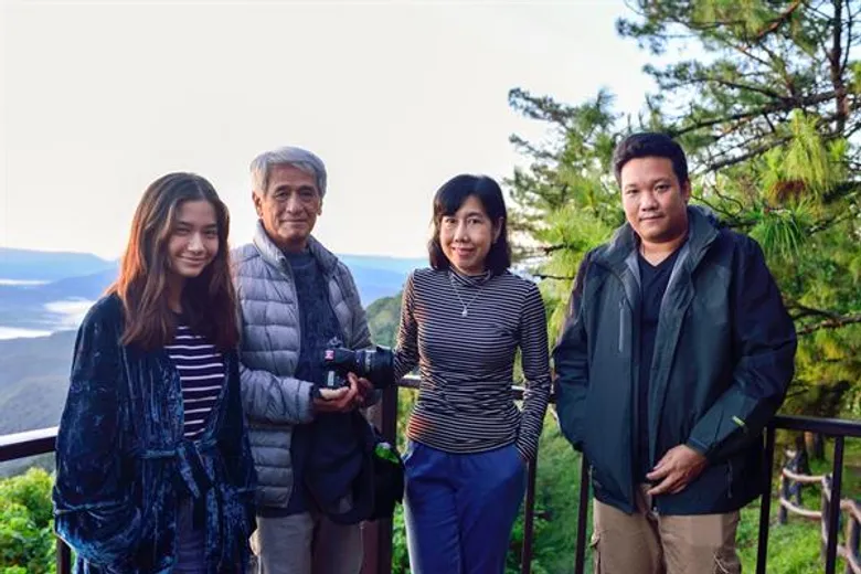 วี วิโอเลต ควงแฟนๆ 'เปิดเลนส์...สโลว์ไลฟ์ริมฝั่งโขง ที่เมืองเลย’ กับ “AIS Trip” พร้อมเรียนรู้เทคนิคถ่ายภาพสุดคูล จากกูรูดัง!
