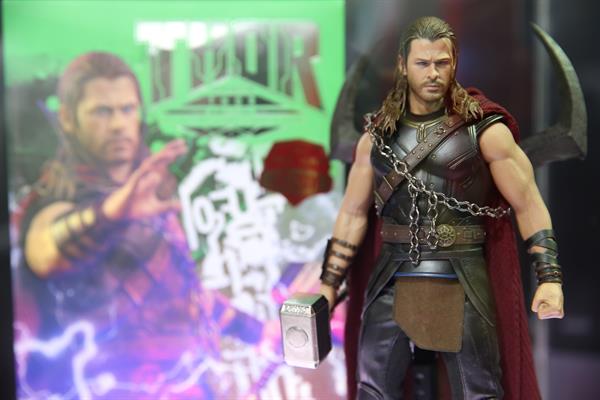 ดีสนีย์ ผุดไอเดีย MARVEL BOX กลางกรุง เอาใจแฟนหนังซูเปอร์ฮีโร่ ต้อนรับ Year of Marvel เปิดประเดิมด้วยภาพยนตร์เรื่อง Thor: Ragnarok