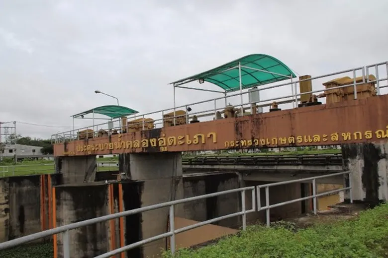 องคมนตรี ตรวจเยี่ยมและติดตามการดำเนินงานโครงการบรรเทาอุทกภัยอำเภอหาดใหญ่ ฯ จังหวัดสงขลา