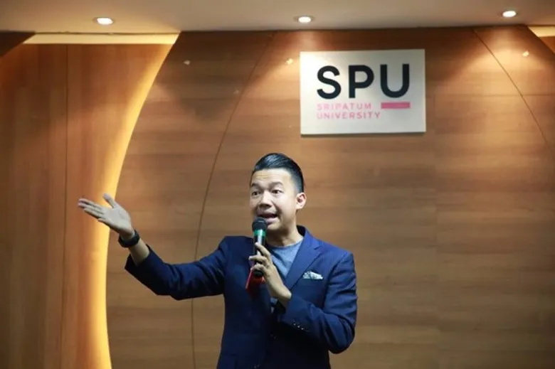 SPU : Tech Talk #9 แบไต๋ เทรนด์ไอที 2018! ก้าวสู่โลกเทคโนโลยีด้วยนวัตกรรมปัญญาประดิษฐ์ และIoT กับ “หนุ่ย” พงษ์สุข หิรัญพฤกษ์