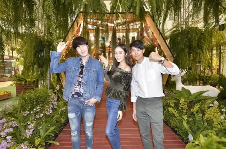 “ซัน-แก้มบุ๋ม-บอส” ชวนชม 'สวนเฟิร์นสไตล์แกเลอรี่’ ครั้งแรกในไทย! ที่ ศูนย์การค้าแฟชั่น ไอส์แลนด์