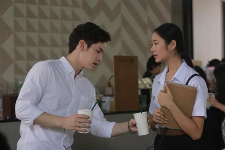 โคจรมาเจอกันครั้งแรกก็พร้อมเสิร์ฟซีนหวานเ...