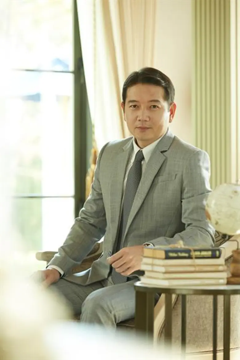 ""ออริจิ้น"" สร้างอาณาจักรใหม่กลางเมือง ผ...
