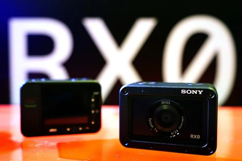 โซนี่ส่งกล้อง RX0 สุดยอดกล้องดิจิตอลขนาดจิ๋วที่อัดแน่นด้วยเทคโนโลยีสร้างปรากฎการณ์ถ่ายภาพสุดสร้างสรรค์ด้วยคุณภาพระดับโปร