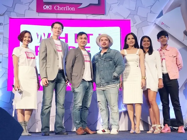 โครงการไวท์เปเปอร์ แชริตี้ " (White Paper Charity) กลับมาอีกครั้ง ณ เซ็นทรัลคอร์ท (บริเวณลิฟท์แก้ว) ศูนย์การค้าเซ็นทรัลเวิลด์