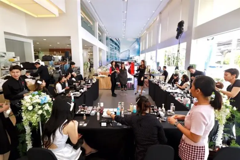 บาเซโลนา มอเตอร์ เอาใจกลุ่มลูกค้าสาว กับกิจกรรม  Don’t miss your chance from BMW Barcelona Motor
